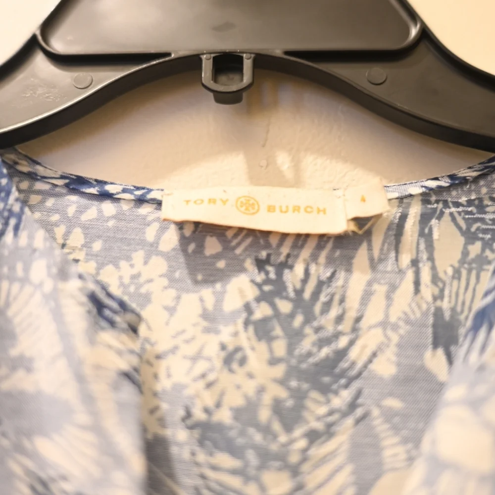 Tory Burch Blue Sheer Linen Blend Blouse Tunic Top Oversize 4 Palm Leaf Summer